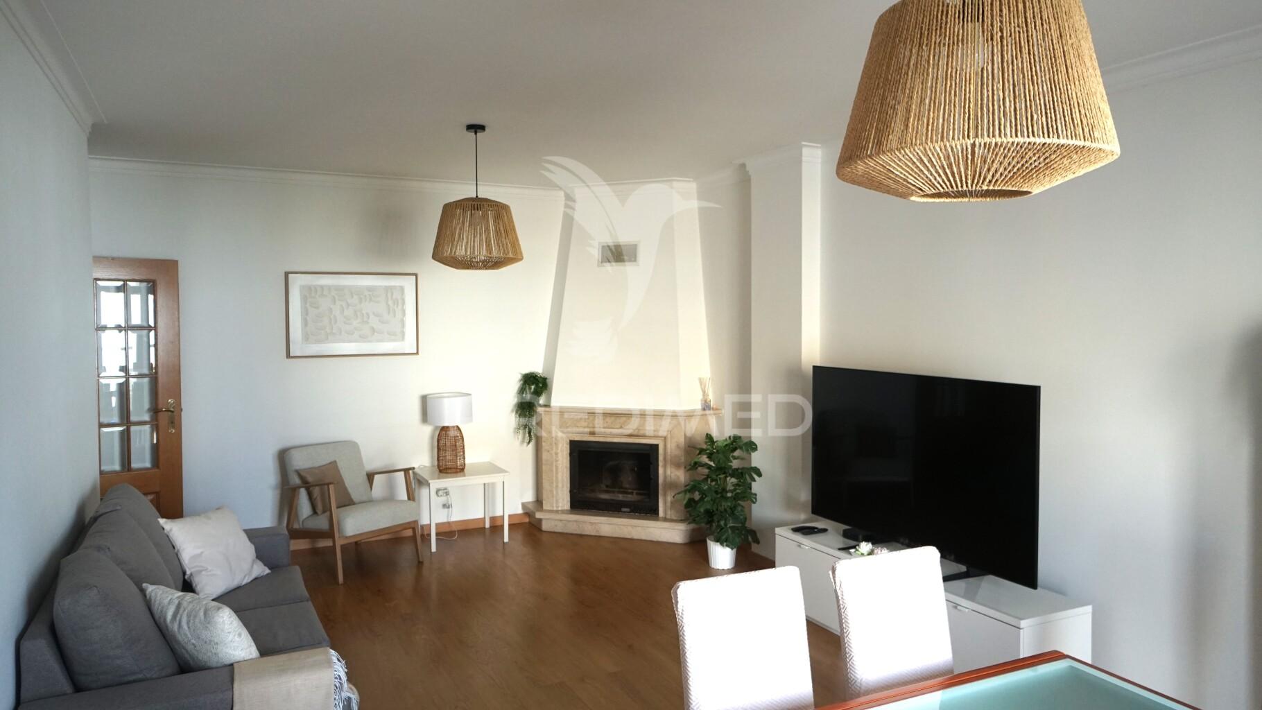 Apartamento t2 vista mar centro de sines