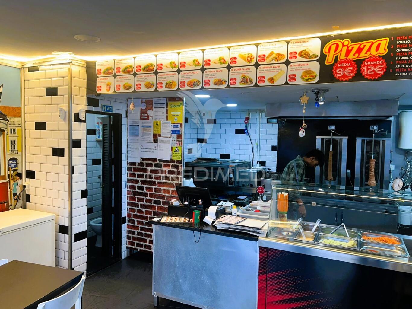 Trespasse/arrendamento, kebab, pizzaria e churrasqueira no centro da amadora.