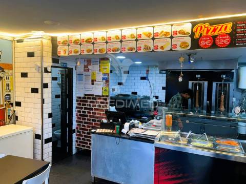 Trespasse/arrendamento, kebab e pizzaria  no centro da amadora.