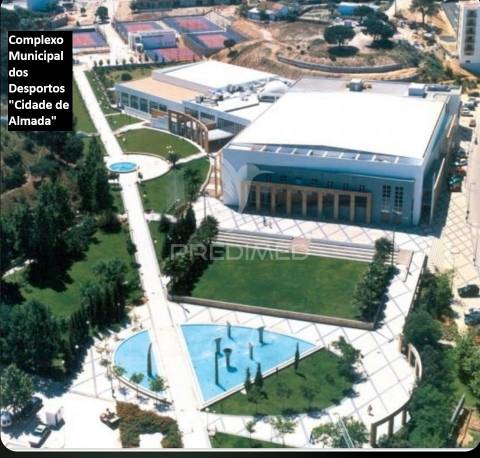 Apartamento t1 totalmente remodelado centro do feijó!