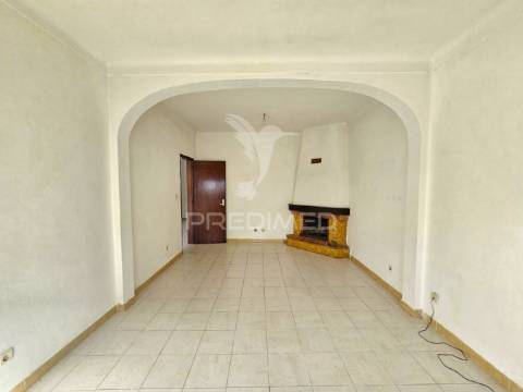 Moradia t3 com quintal e garagem em casével, concelho de castro verde.