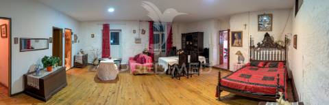 Quinta com casas e moinhos a 5 kms de vila real