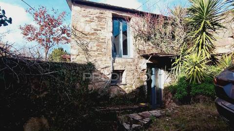 2 moradias a 1.2km da ponte suspensa de arouca , pórtico de alvarenga