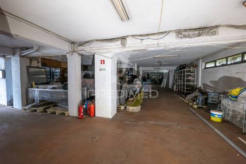 Garagem/armazém- maximinos, braga