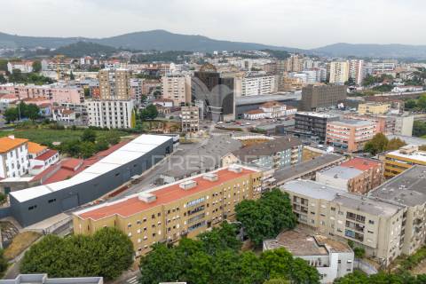 Garagem/armazém- maximinos, braga