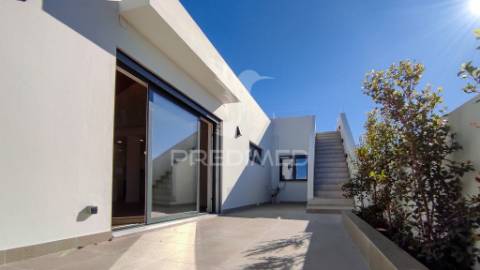 Moradia t2 com terraço com vista para a lagoa e mar