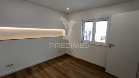 Moradia t2 com terraço com vista para a lagoa e mar