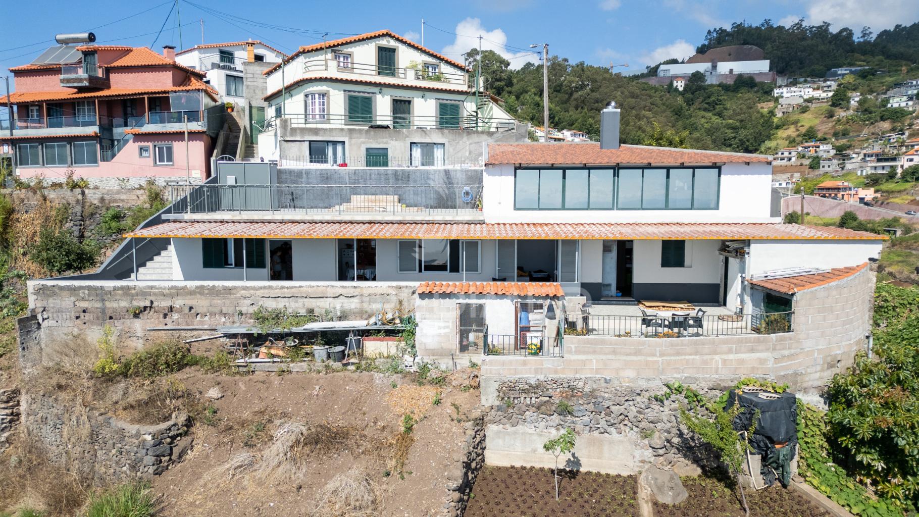 Moradia t2 em garachico, câmara de lobos