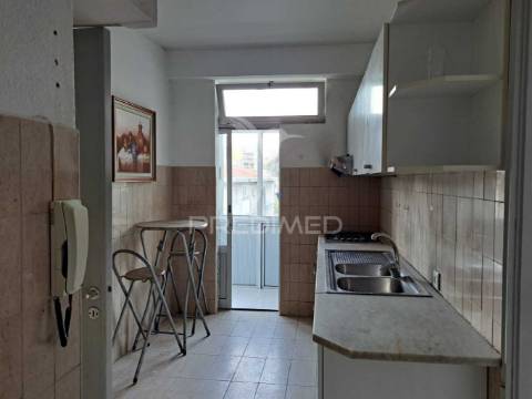 Apartamento t3 | avenida fernão de magalhães - porto.