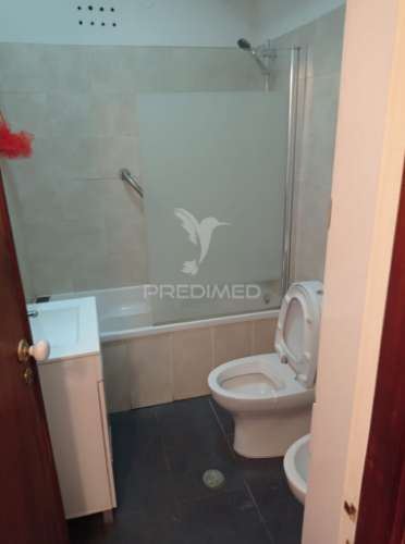 Apartamento t3 | avenida fernão de magalhães - porto.