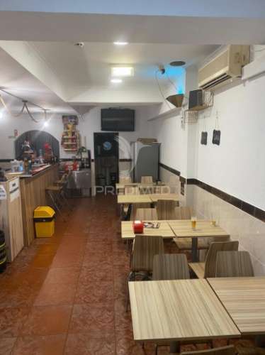 Trespasse - oportunidade única em urbisado / setúbal - café_cervejaria c./ 65m2 + esplanada "40lugares"