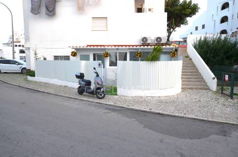 Apartamento t0 + 3 remodelado para arrendar ao ano