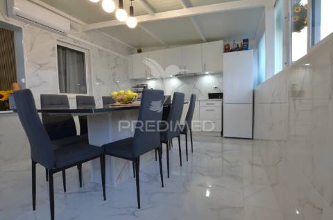 Apartamento t0 + 3 remodelado para arrendar ao ano