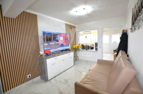 Apartamento t0 + 3 remodelado para arrendar ao ano