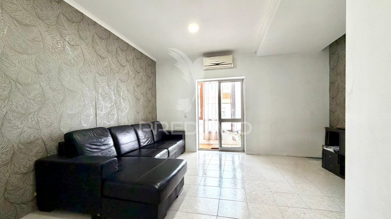 Apartamento t2+1 em alhos vedros