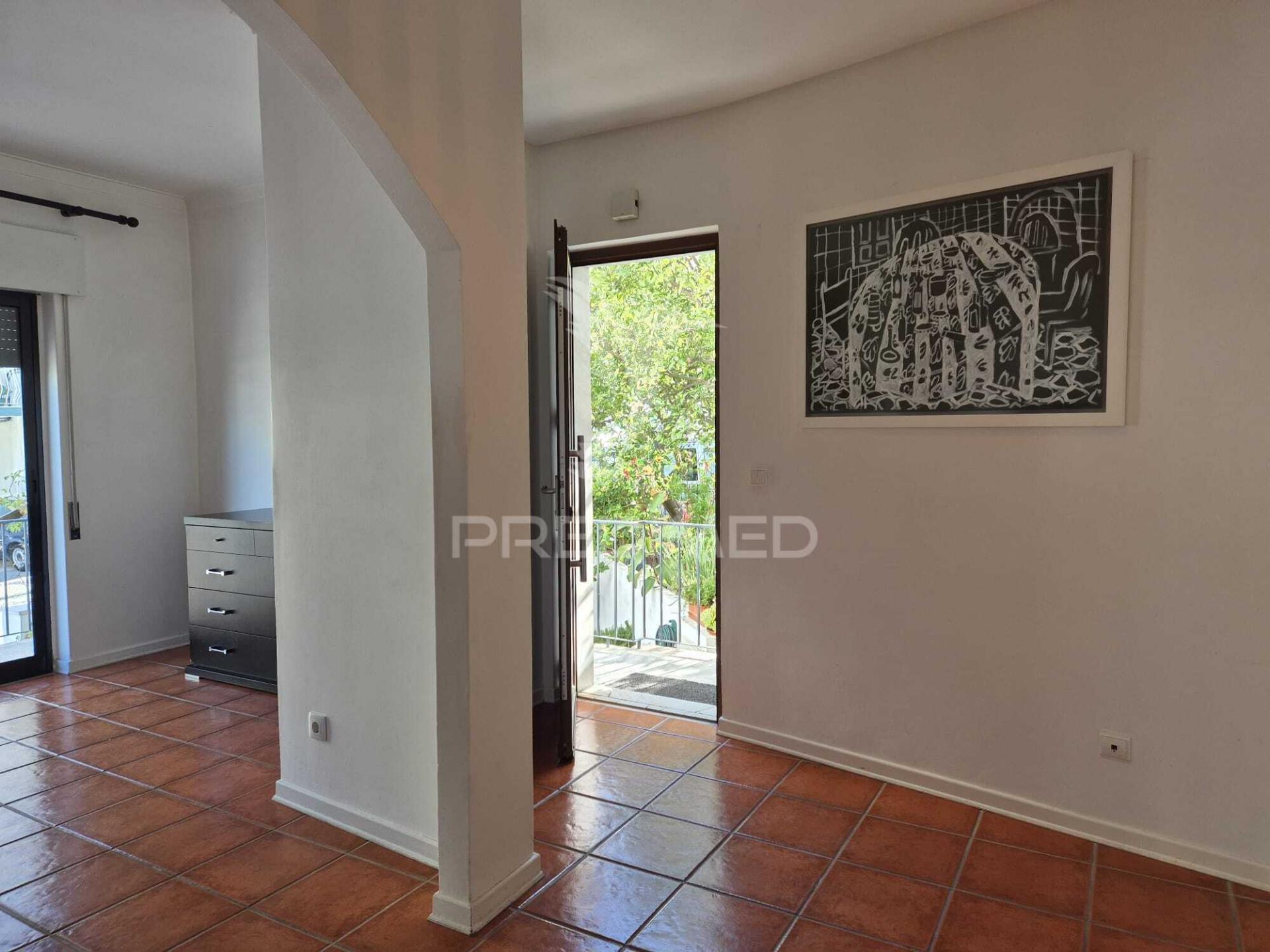 Moradia t2+2 corroios