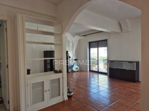 Moradia t2+2 corroios