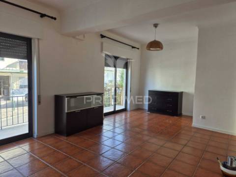 Moradia t2+2 corroios