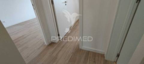 Apartamento t1+1 remodelado em são joão da talha