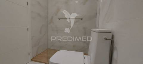 Apartamento t2 renovado no lavradio – pronto a entrar