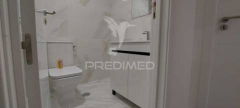 Apartamento t2 renovado no lavradio – pronto a entrar