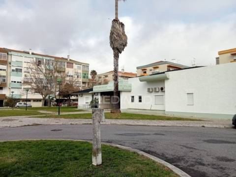 T2 muito bem localizado - montijo