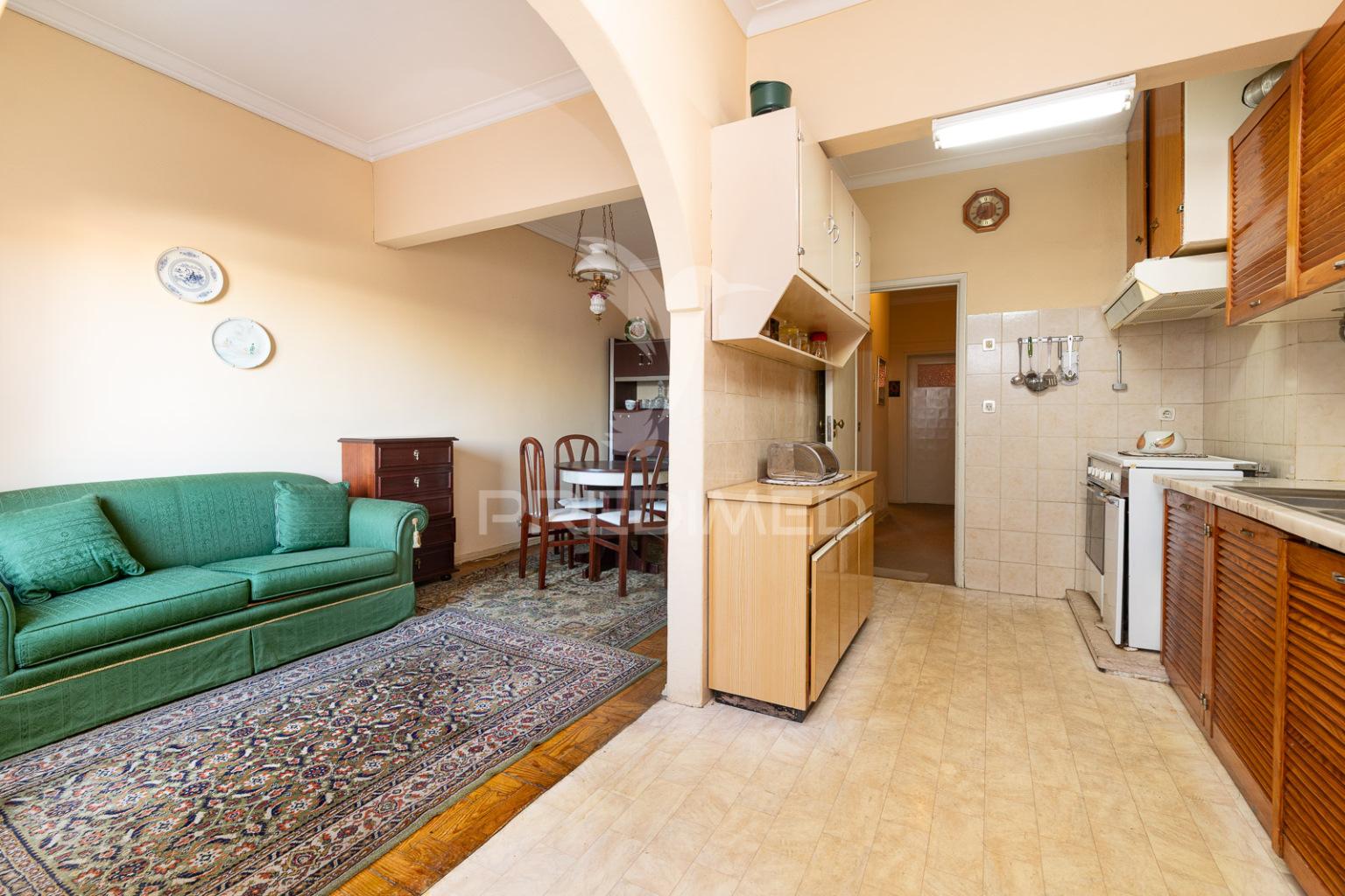 Apartamento t2, pontinha