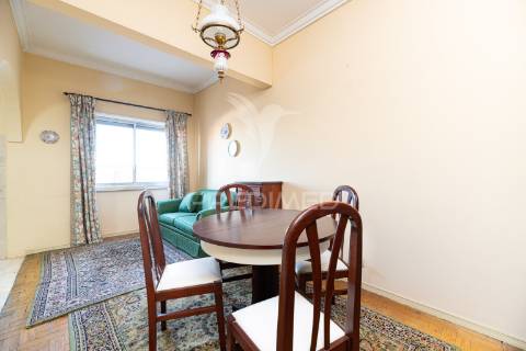 Apartamento t2, pontinha