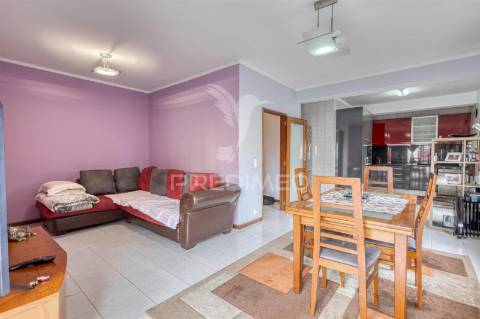 Apartamento t2 renovado em baguim do monte