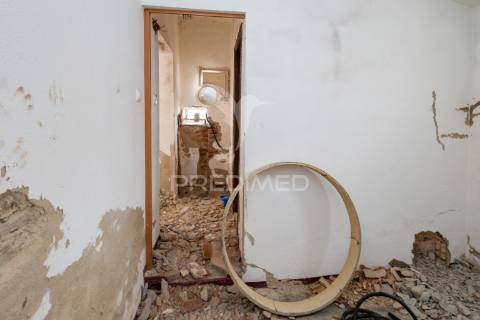 Moradia para renovar com 81 m²