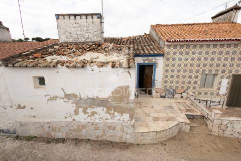 Moradia para renovar com 81 m²