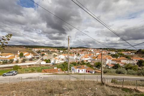 Moradia para renovar com 81 m²