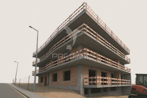 Penthouse t3 novo com piscina privativa