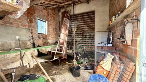 2 moradias t2 - rural