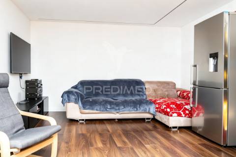 Moradia bi-familiar t5 em real