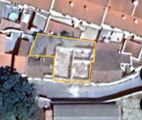 Terreno urbano 222m2 - vila de redondo