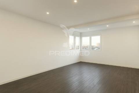 Apartamento t3 remodelado setúbal