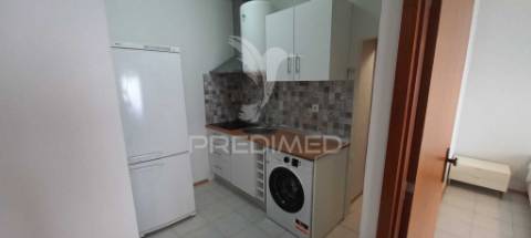 Vende se t1 bonfim/setúbal -mobilado  200.000€