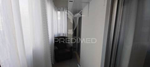 Vende se t1 bonfim/setúbal -mobilado  200.000€