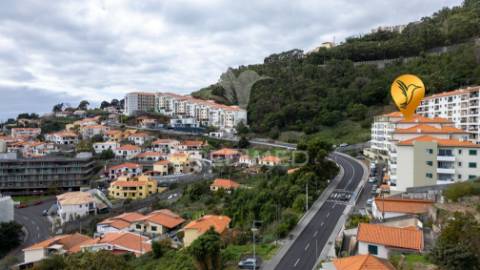 T1+1 no rés-do-chão | varanda ampla | 4 arrecadações | 2 estacionamentos | localização premium no caniço