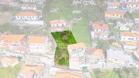 Terreno urbano com vista mar, no livramento, funchal