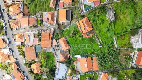 Terreno urbano com vista mar, no livramento, funchal