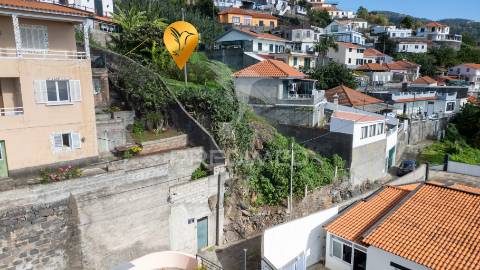 Terreno urbano com vista mar, no livramento, funchal