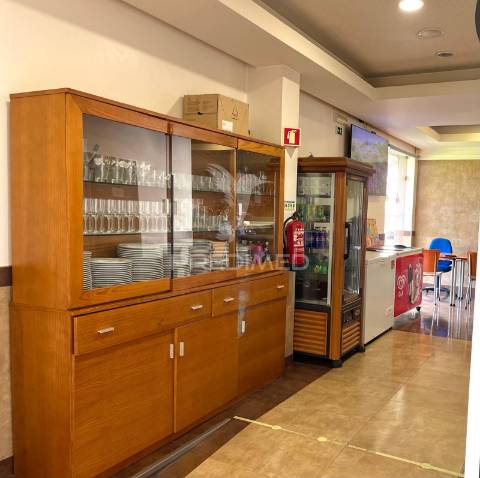 Espaço comercial / restaurante - 330 m2 em sines