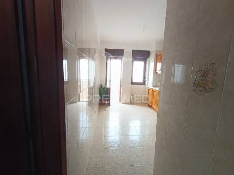 Apartamento t3 para venda no centro de beja