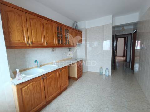 Apartamento t3 para venda no centro de beja
