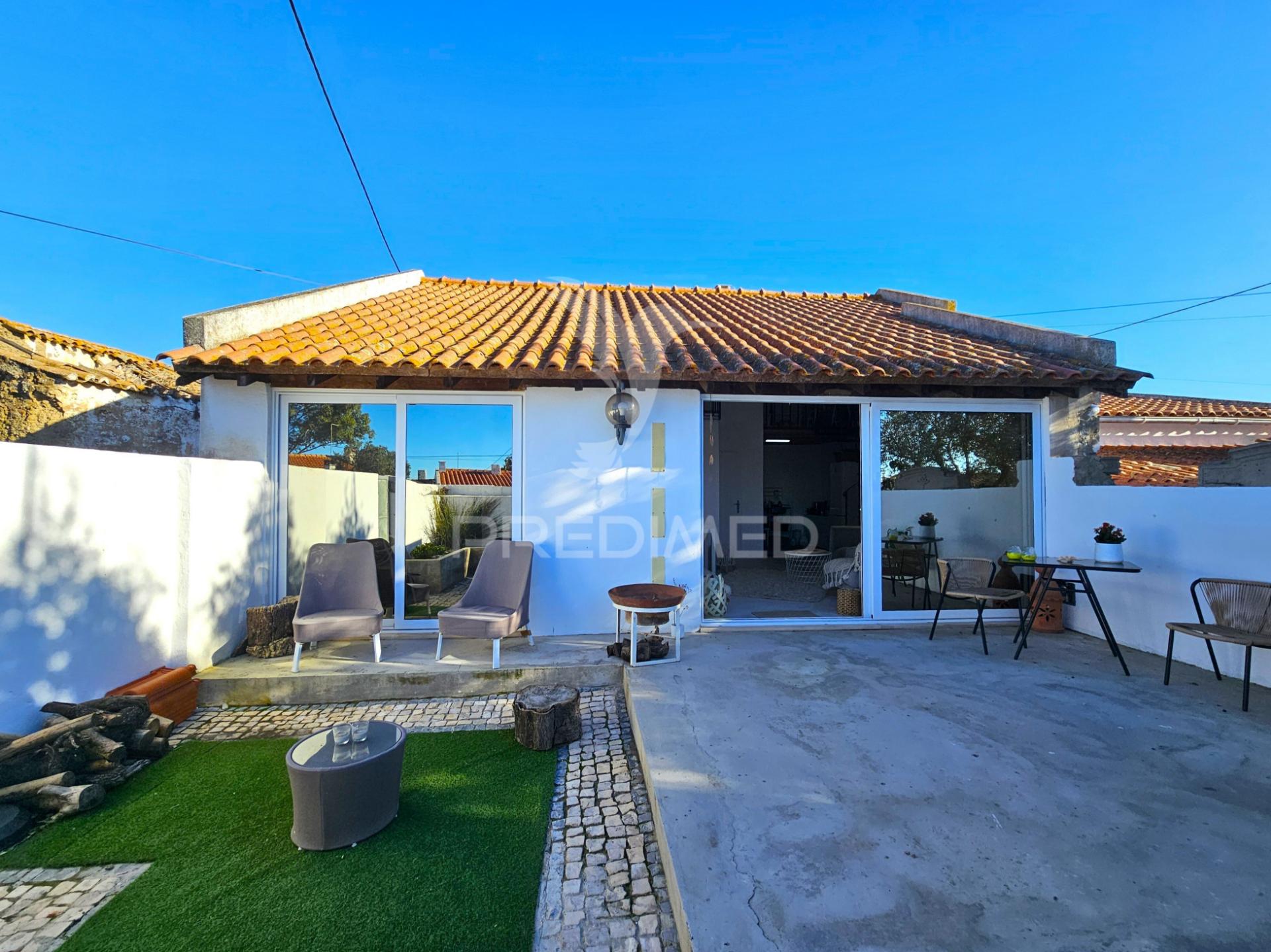 Moradia t2 renovada, em rolão, castro verde