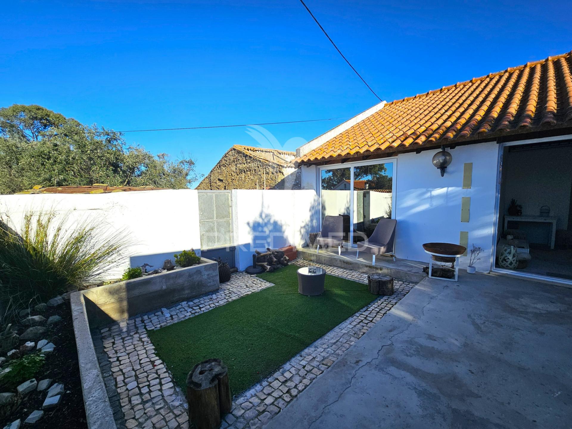 Moradia t2 renovada, em rolão, castro verde