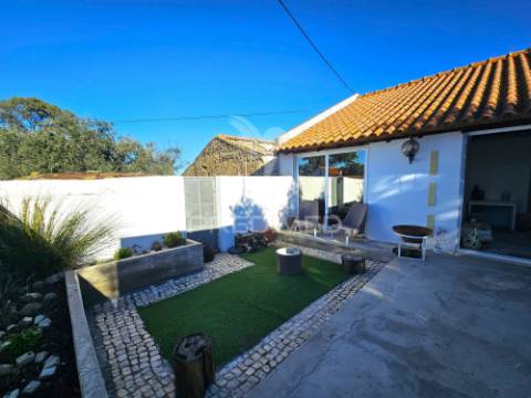 Moradia t2 renovada, em rolão, castro verde