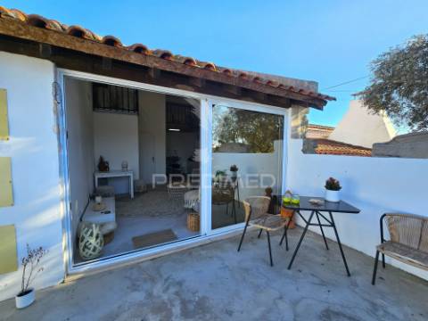 Moradia t2 renovada, em rolão, castro verde